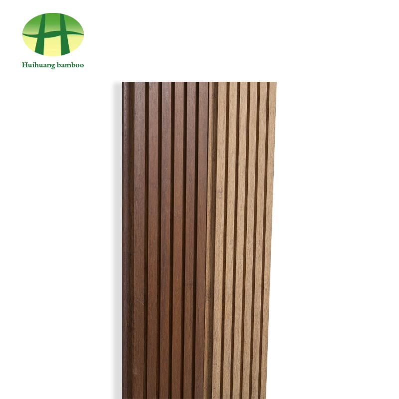 Nagy hornyú bambusz padló